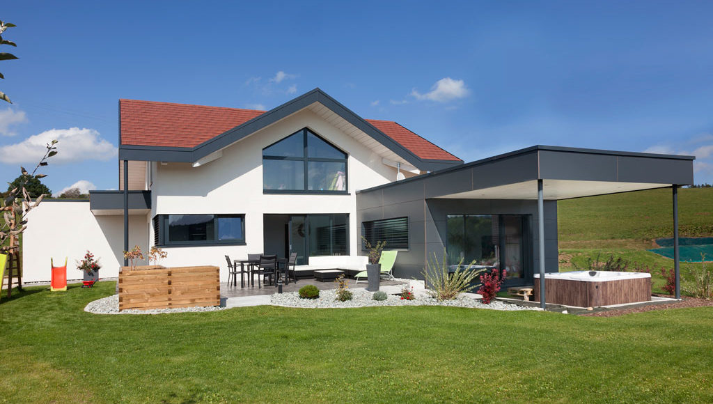 Extension de maison avec pergola dans le Grand Annecy